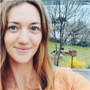 Primary school teacher to teach 7-10 YO